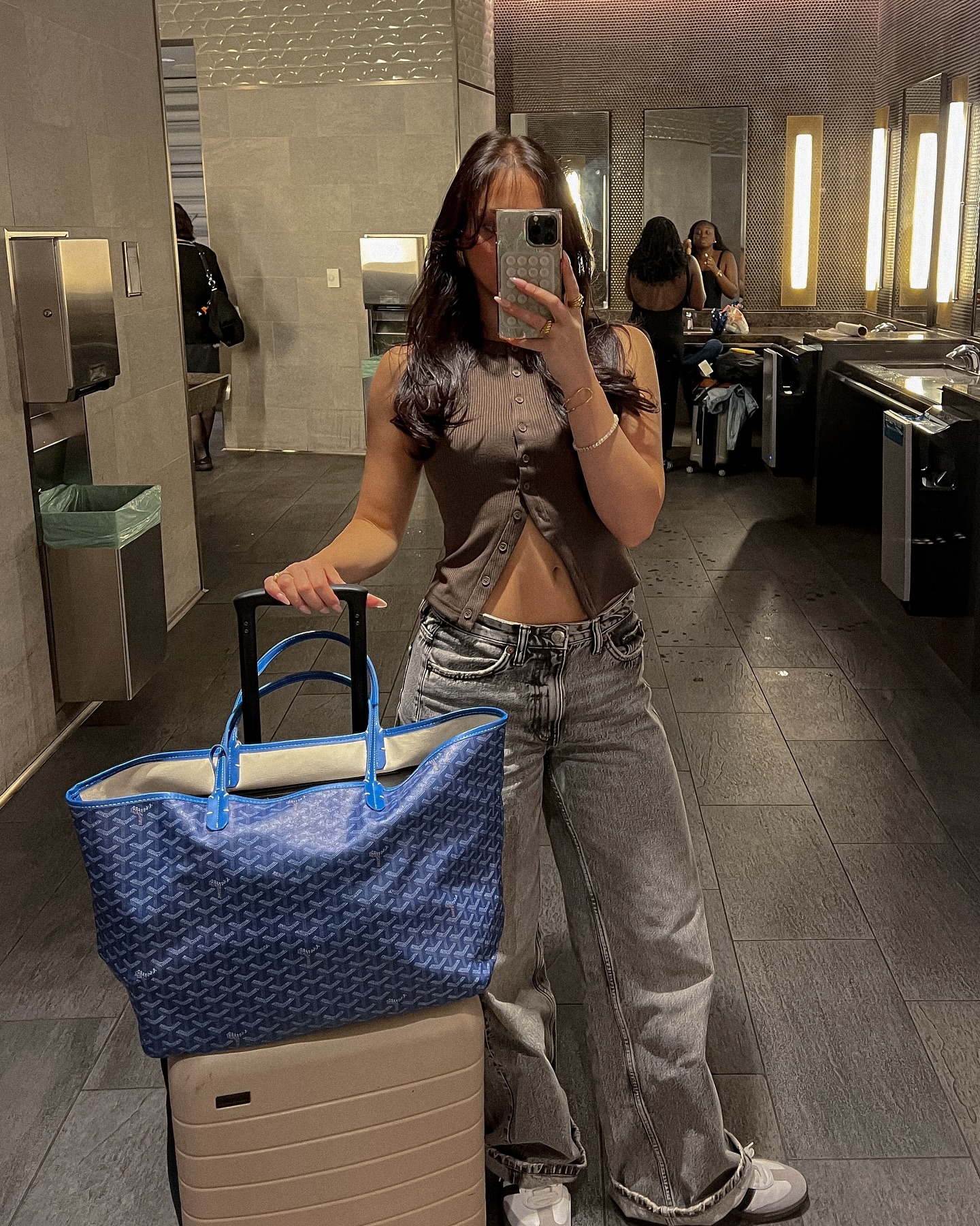 brokeadultgirl