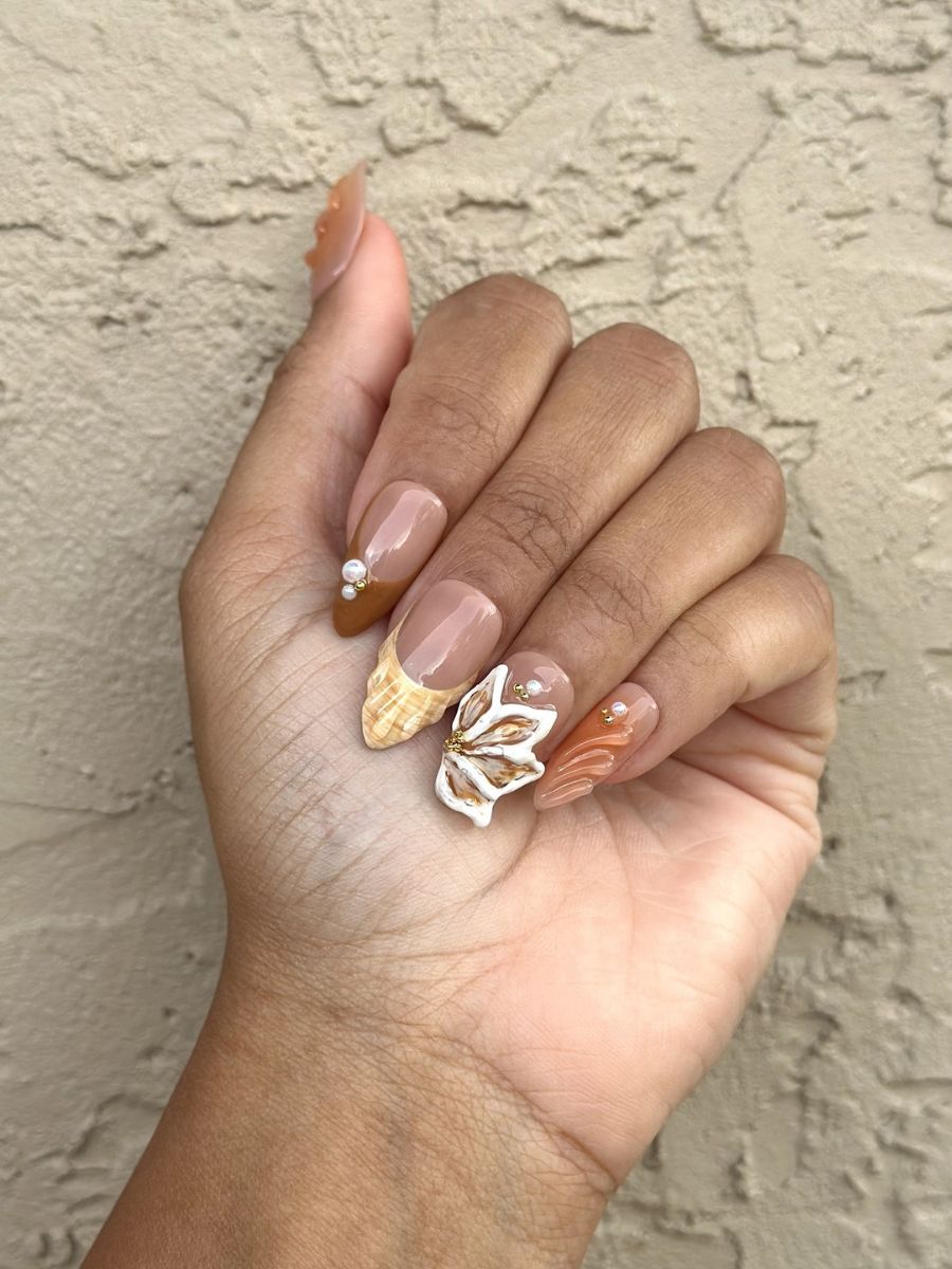 Beach Manis to Turn Your Nails into a Sunset