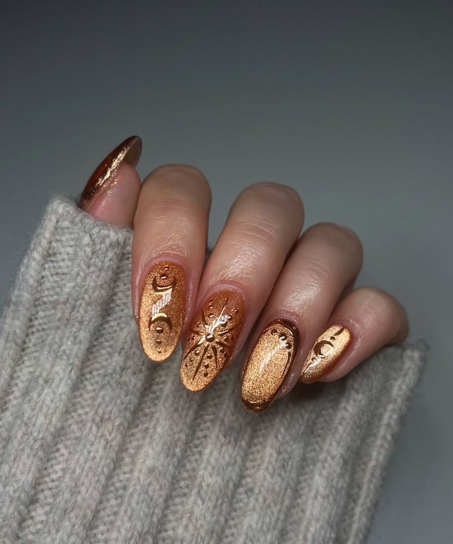 These 10 Cat Eye Nails Are Legit Winners