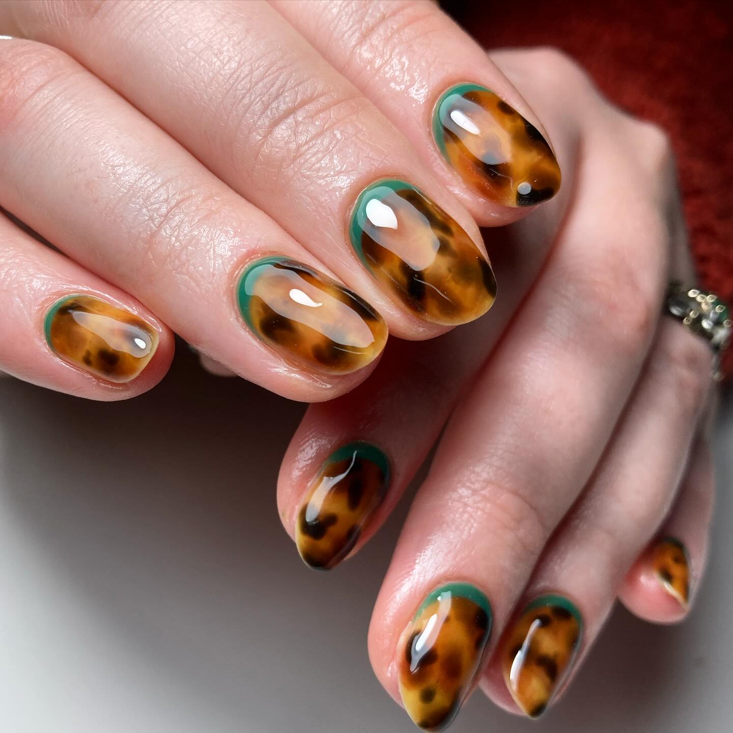chezpaintsnails