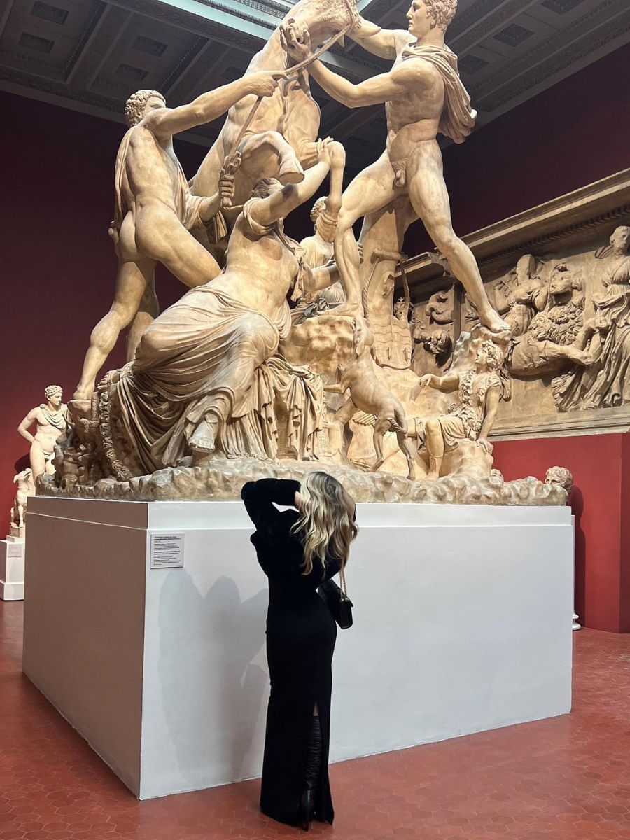 Outfits that are Chic and Perfect for Your Museum Day