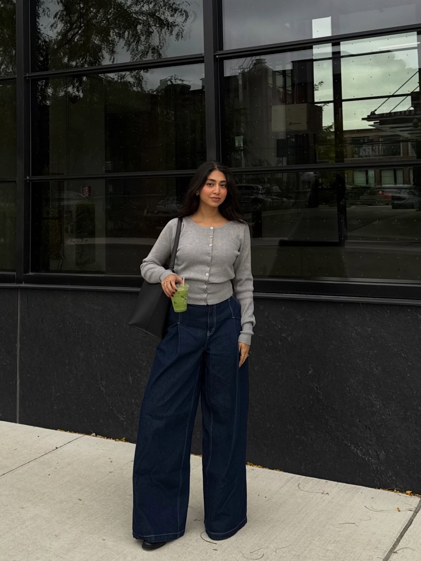 anumberofoutfits__